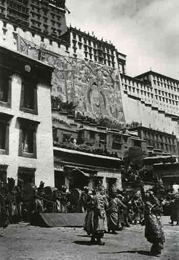 
Dancers perform at the foot of the Potala Palace during the great thangka ceremony - Lost Lhasa book
